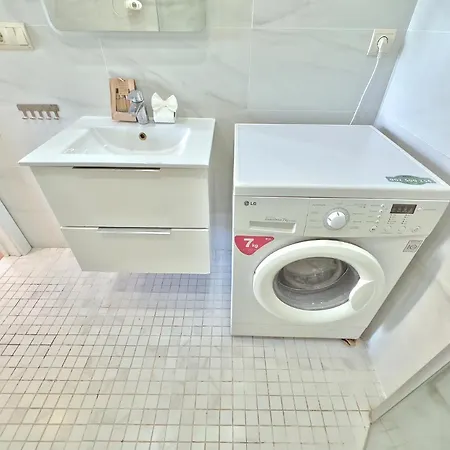 Skol 536 - Great One Bed With Wonderful Sea View. Apartment Marbella