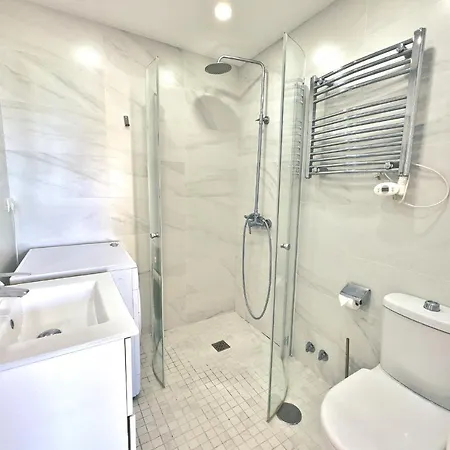 Skol 536 - Great One Bed With Wonderful Sea View.