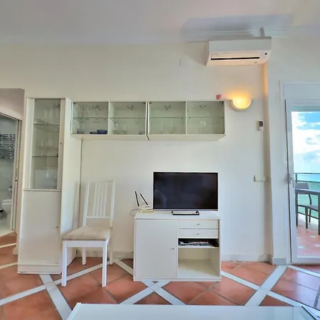 Apartment Skol 536 - Great One Bed With Wonderful Sea View.